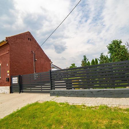 Ro-Land Vendeghaz Apartment Miskolc Luaran gambar