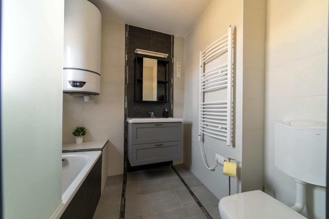 Ro-Land Vendeghaz Apartment Miskolc Luaran gambar