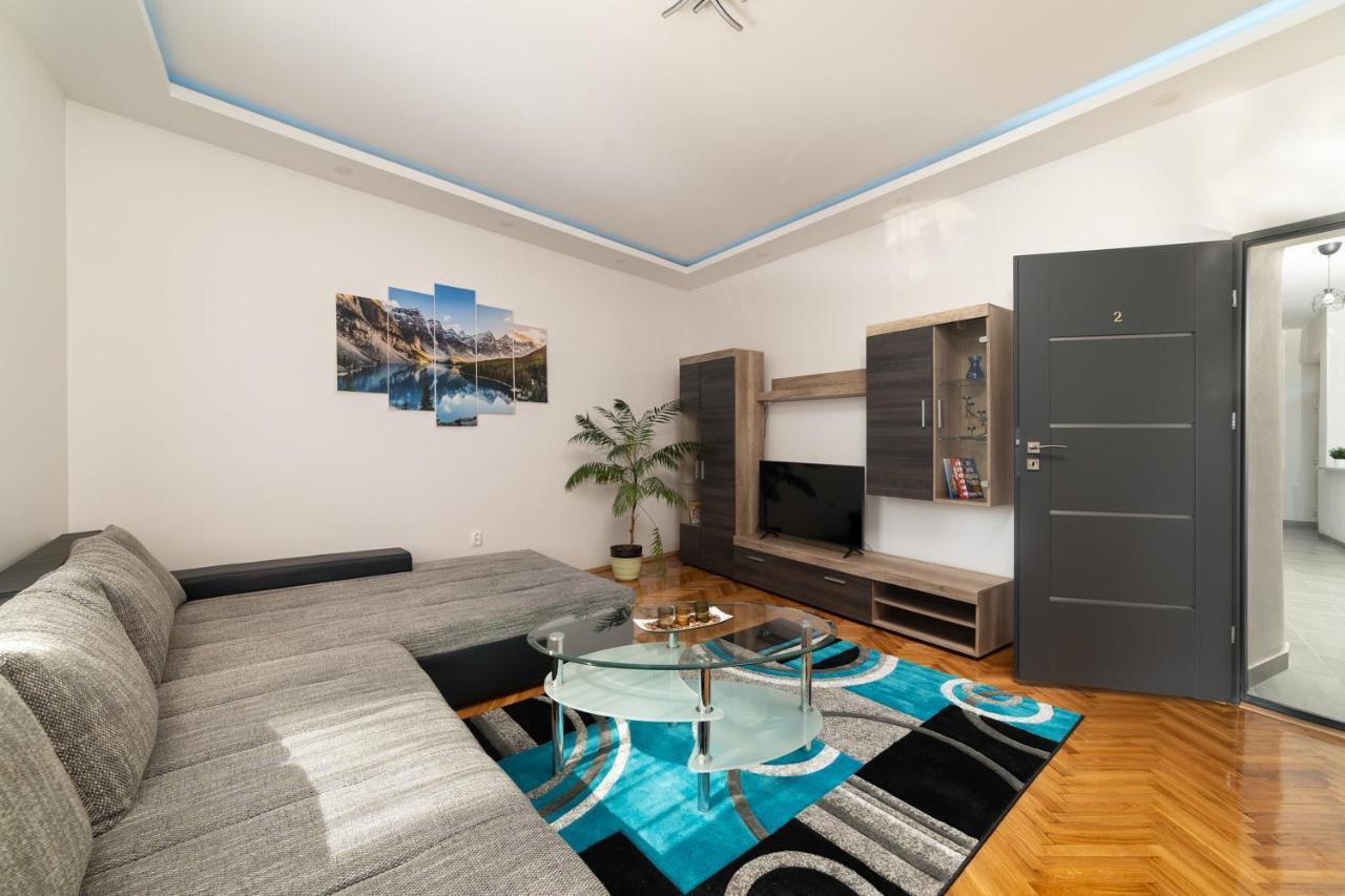 Ro-Land Vendeghaz Apartment Miskolc Luaran gambar