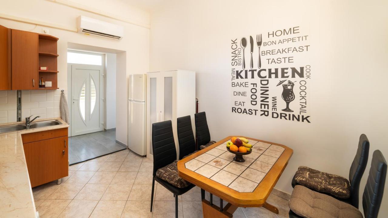 Ro-Land Vendeghaz Apartment Miskolc Luaran gambar