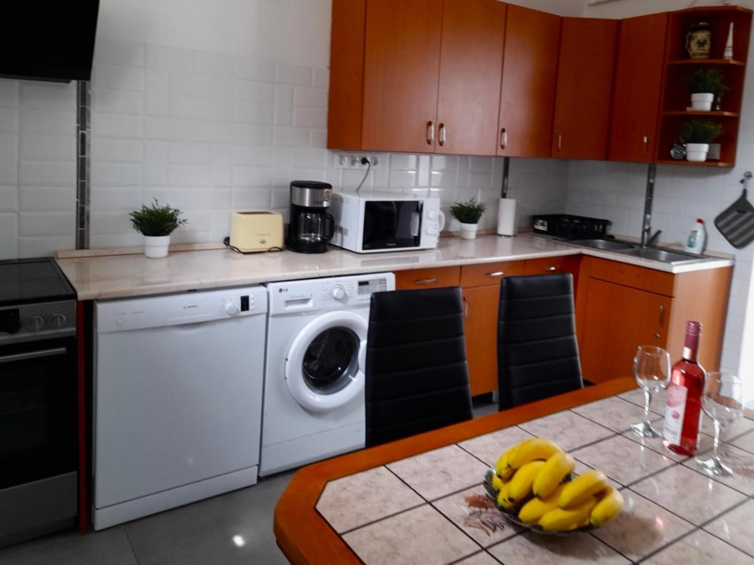 Ro-Land Vendeghaz Apartment Miskolc Luaran gambar